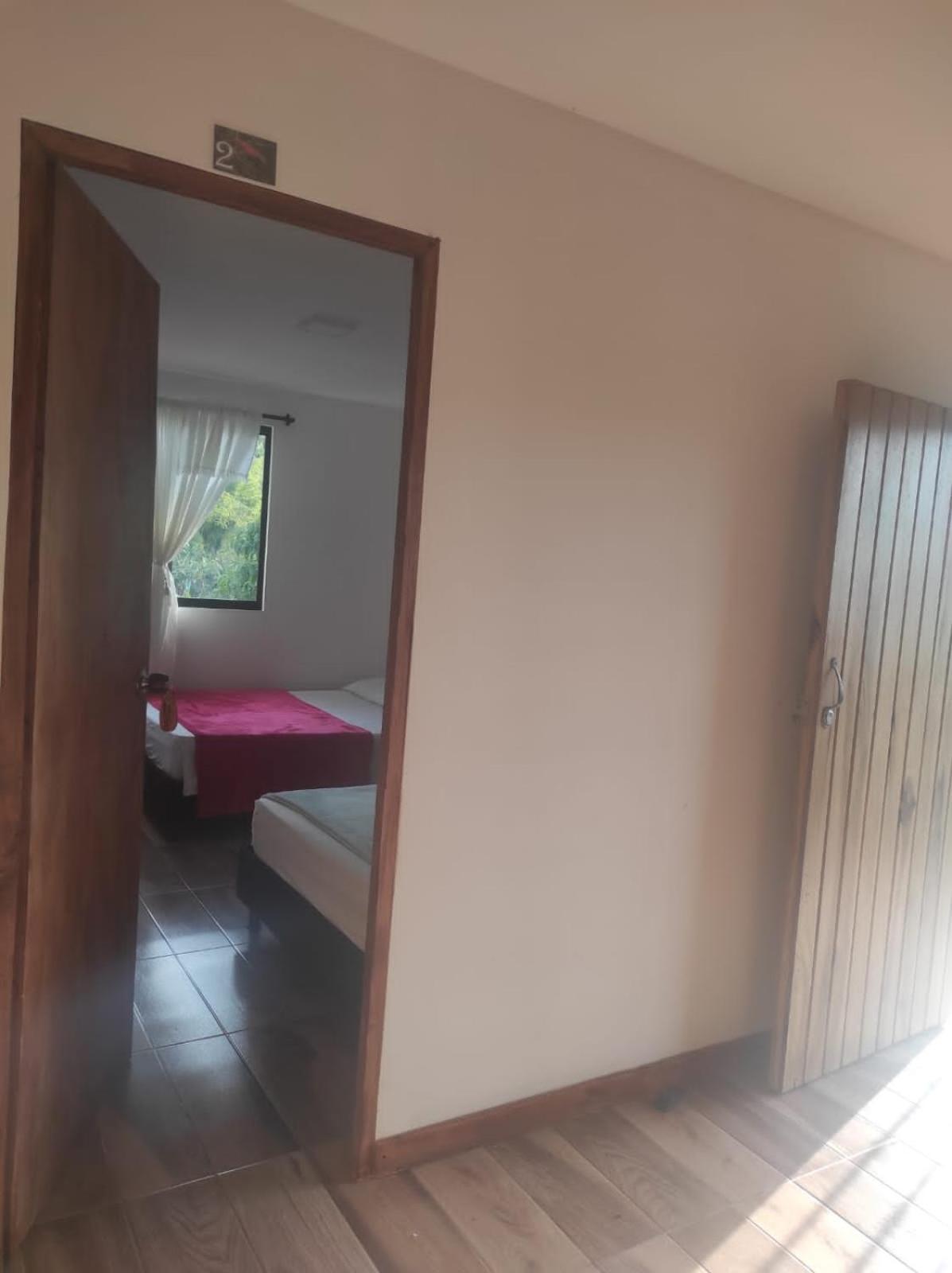 Hostal Y Cabanas Los Juanes Хардин Экстерьер фото